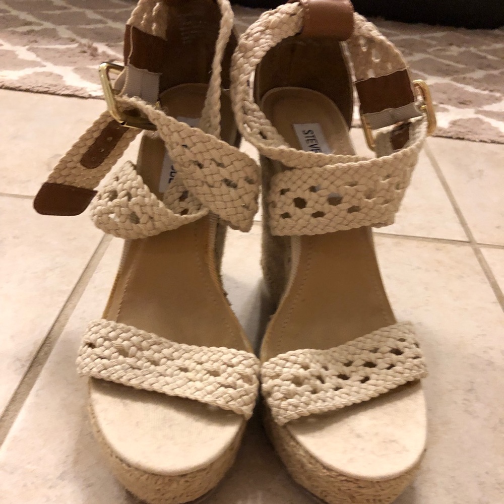 Steve Madden neutral wedge platform wedge sandals